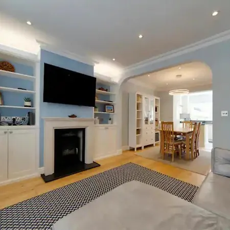 Pass The Keys Centrally Located Modern And Spacious 3 Bed Terrace Cambridge  Exterior photo