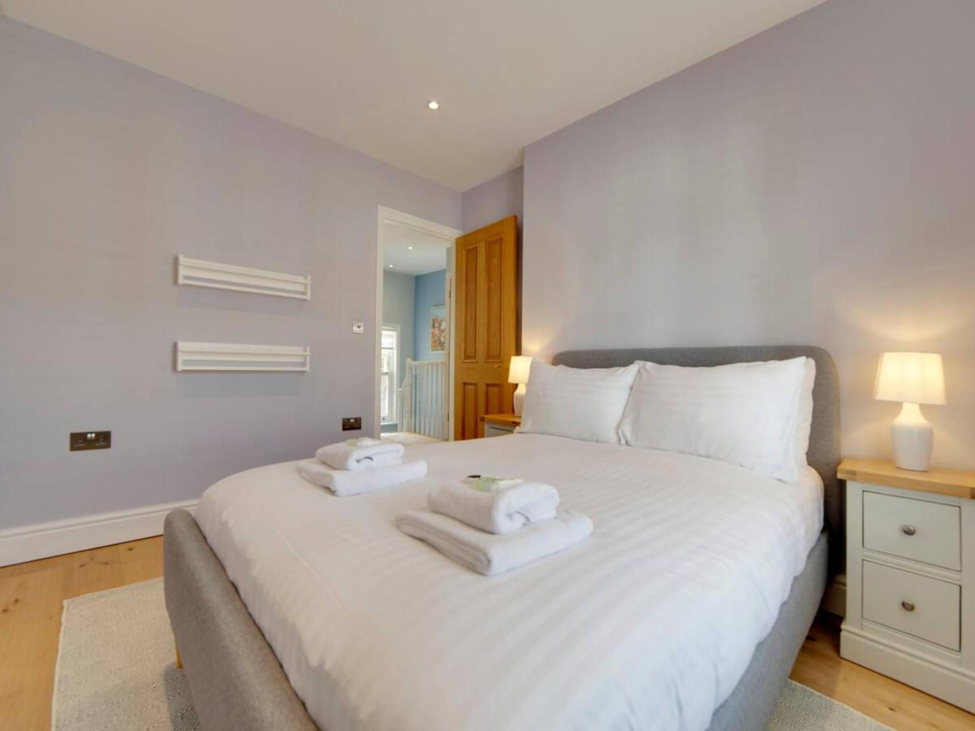 Pass The Keys Centrally Located Modern And Spacious 3 Bed Terrace * Cambridge (Cambridgeshire)
